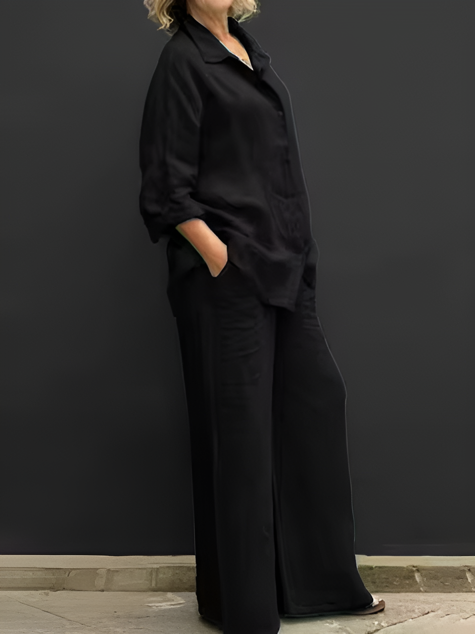 Elegant 2 Piece Women's Business Suit