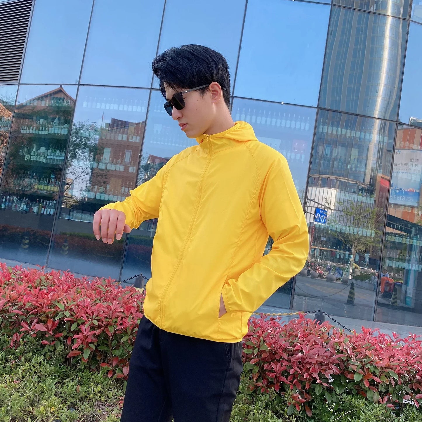 Waterproof Men's Lightweight Windbreaker Coat