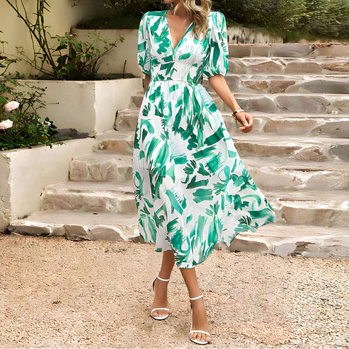 Feminine Floral V-Neck Fit Dress