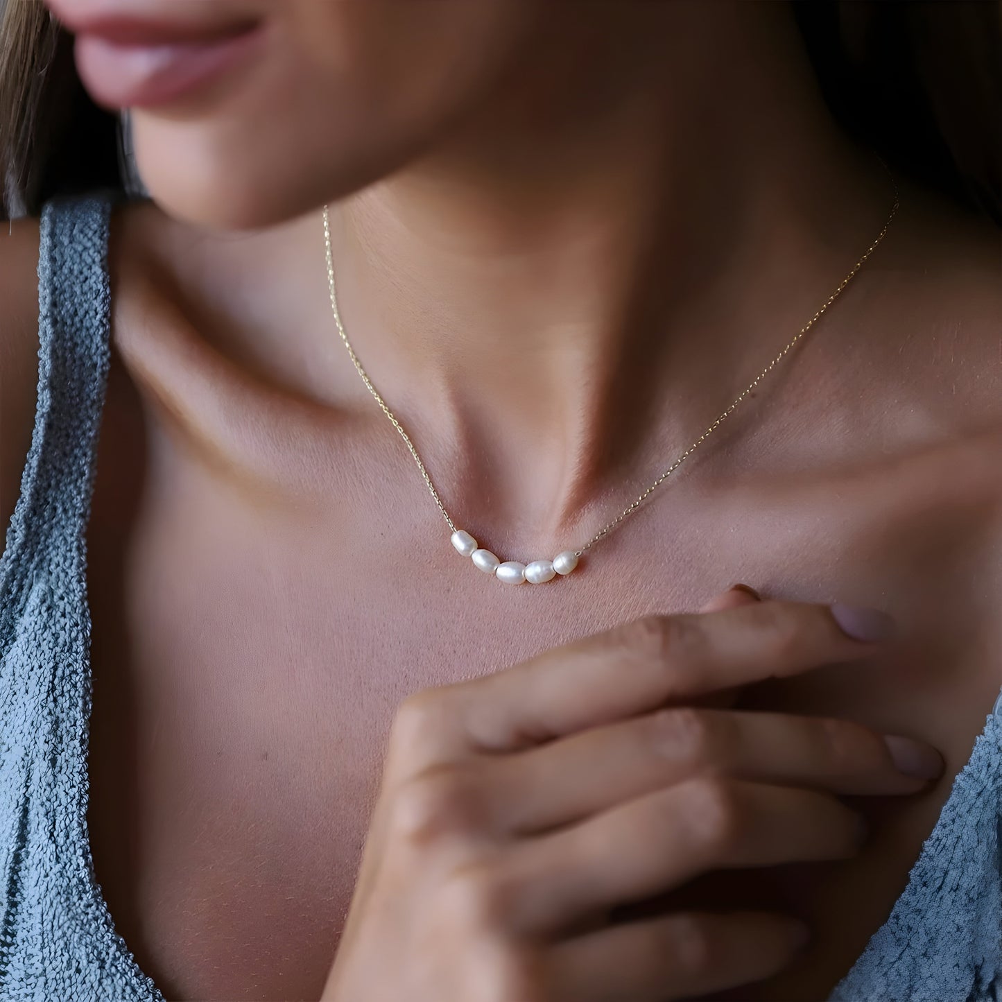 Elegant White Pearl Choker Necklace
