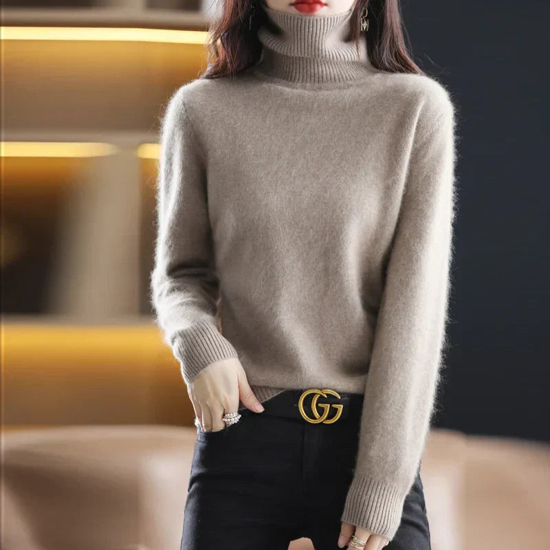 Soft Women's Cashmere Crew Neck Knit Sweater