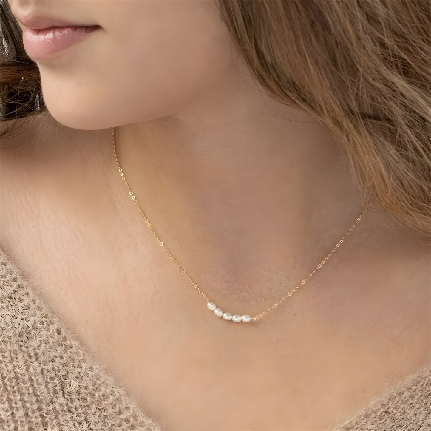 Elegant White Pearl Choker Necklace