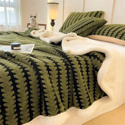 Contemporary Flannel Blanket With Plush Sherpa Fleece