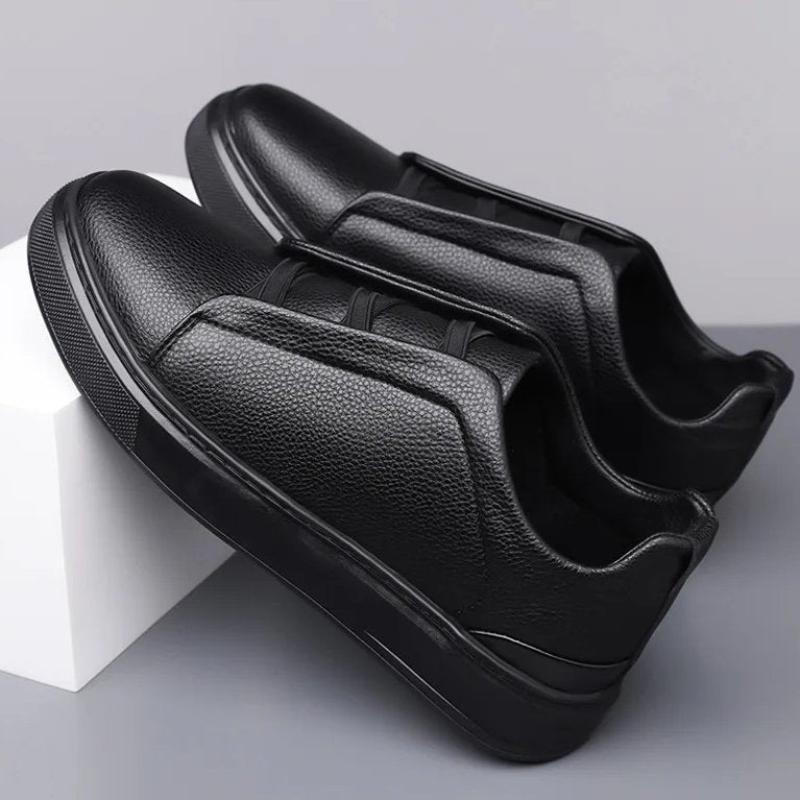 Casual Black Low Top Mens Leather Sneakers