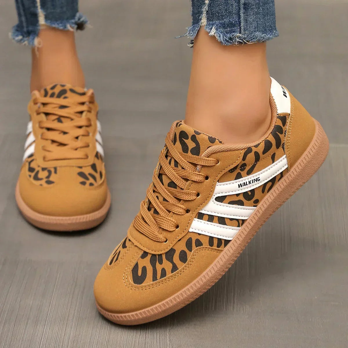 Classic Casual Lace Up Sneakers for Daily Wear - Nocini