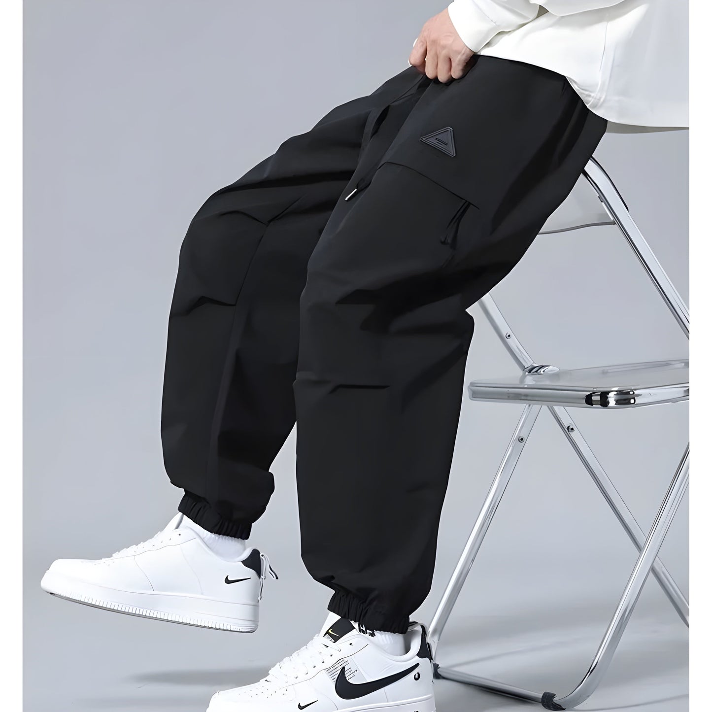 Relaxed Fit Cargo Trousers