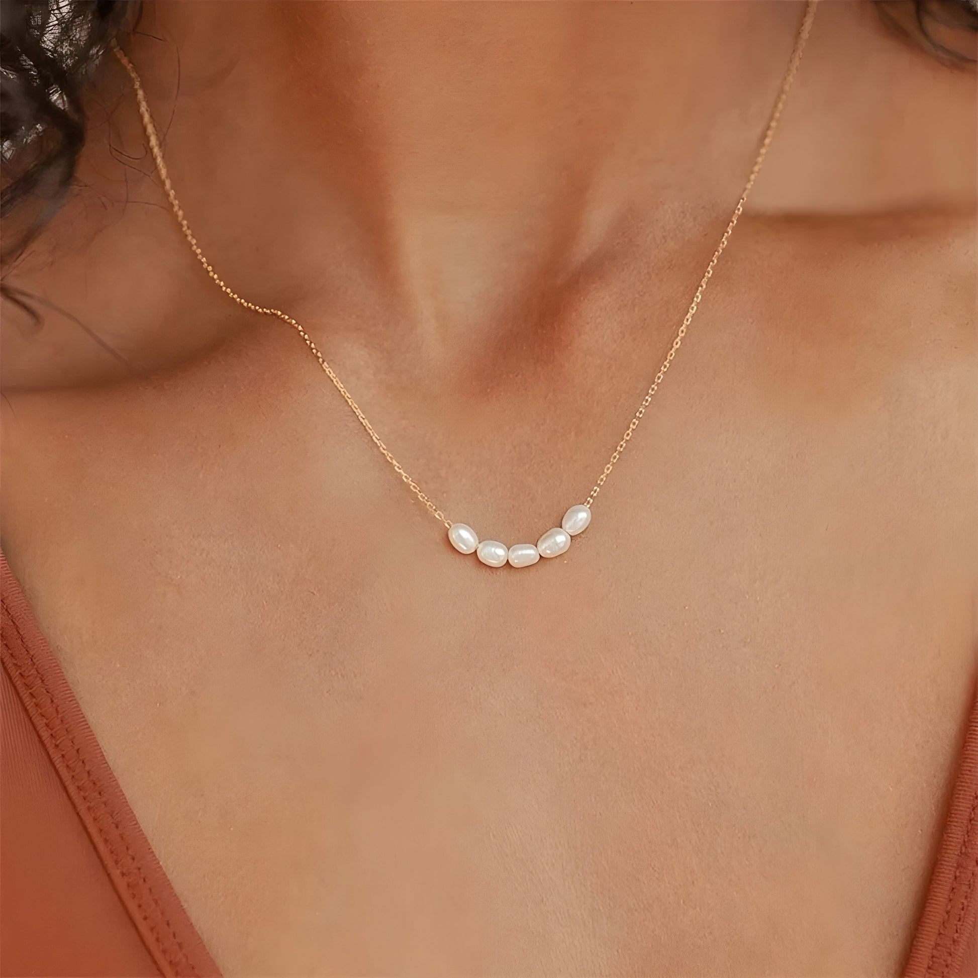 Elegant White Pearl Choker Necklace - Nocini