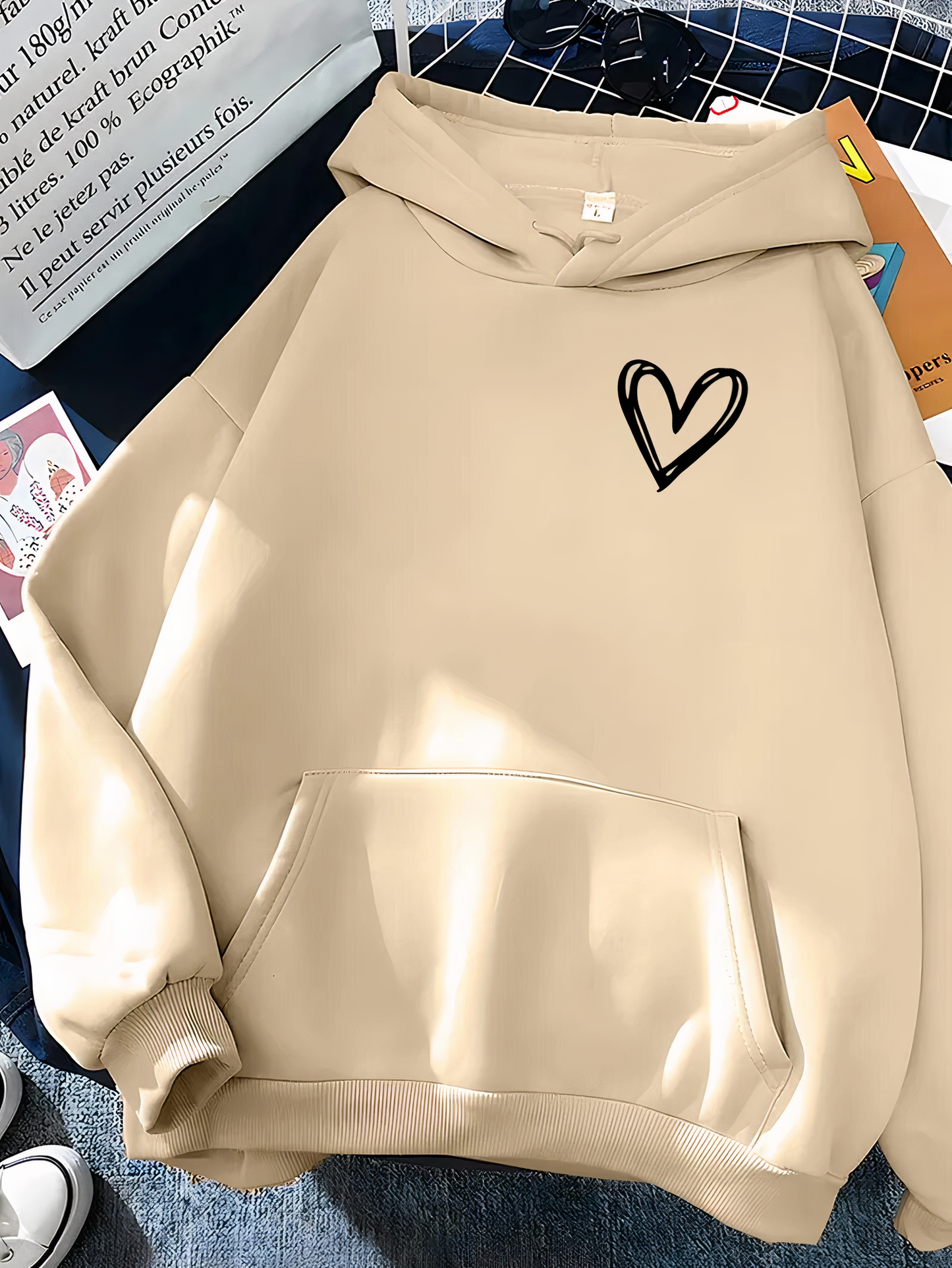 Comfortable Women's Casual Sweatshirt with Heart Design