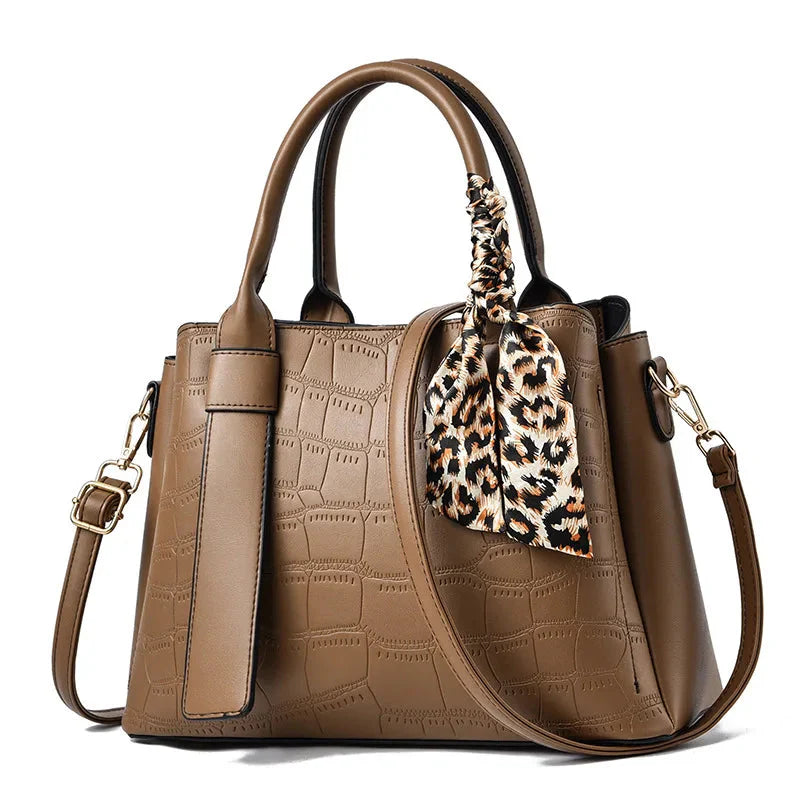 CHRISTINE™ LEATHER BAG Caliboot