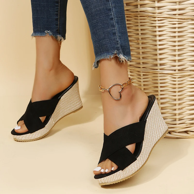 Stylish Women's Slide Sandals