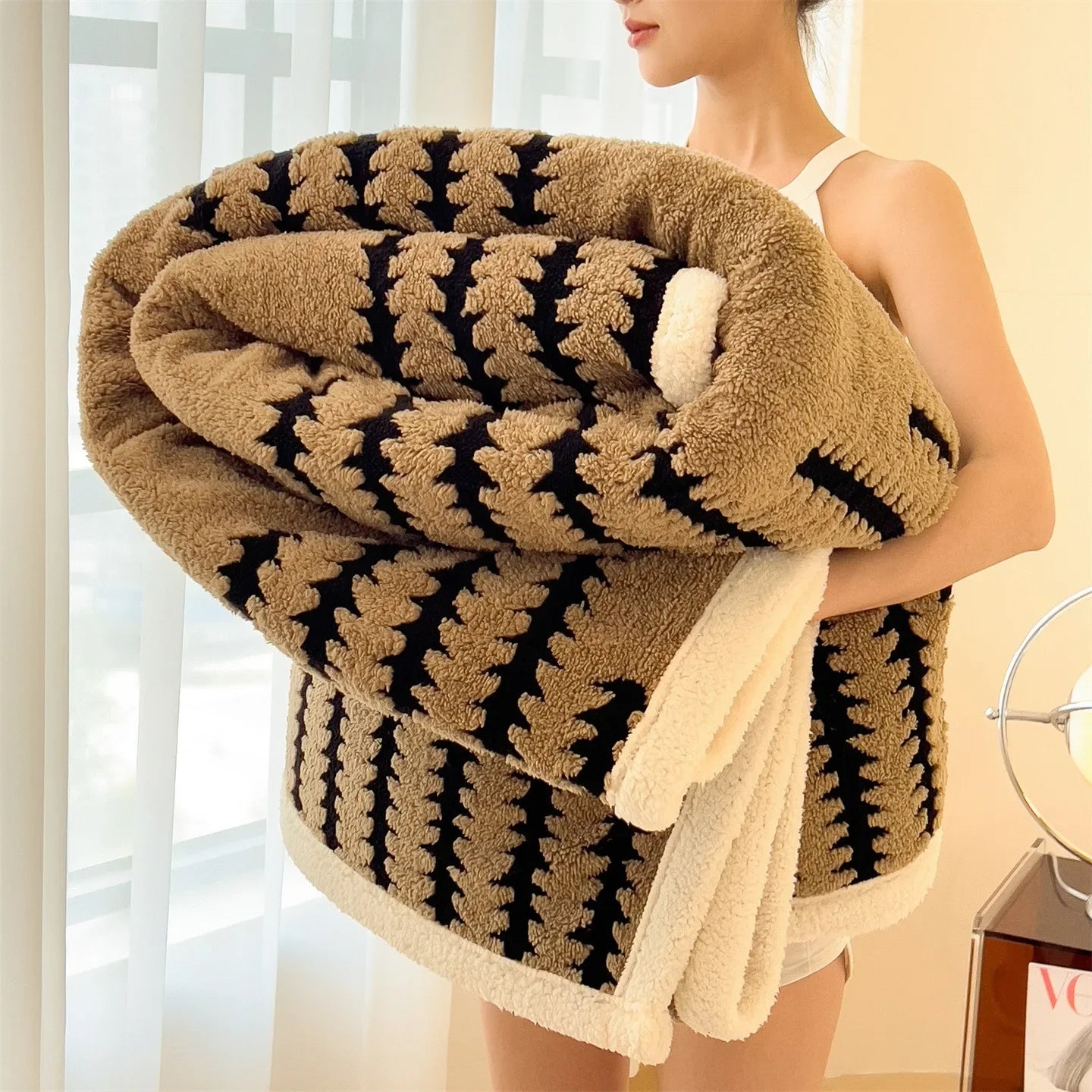 Contemporary Flannel Blanket With Plush Sherpa Fleece