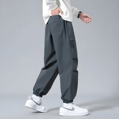 Relaxed Fit Cargo Trousers