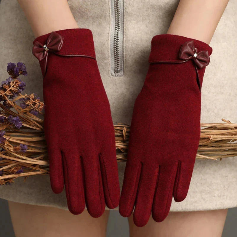 Warm Winter Ladies Gloves with Bow Detail