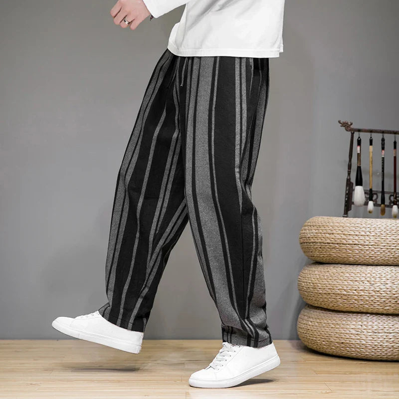 Casual Fit Cropped Pants