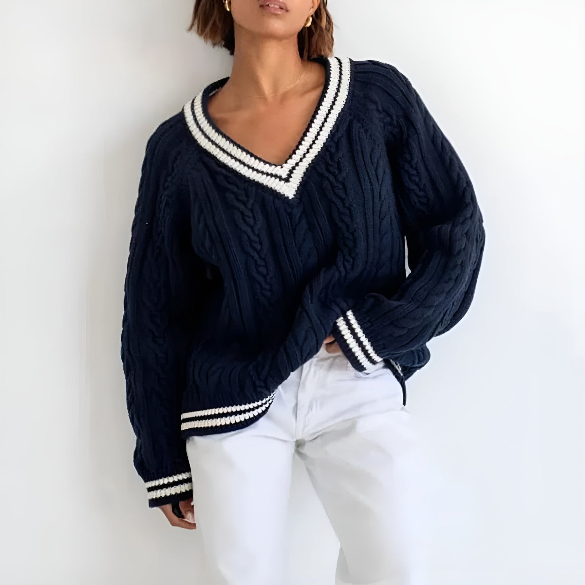 Classic Crew Neck Knit Sweater - Nocini