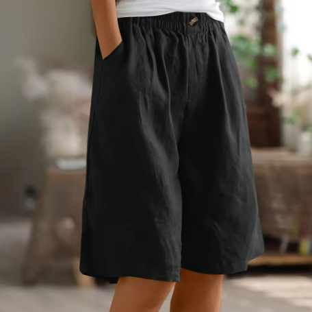 Comfortable Women's Wide Leg Knee Length Shorts with Pockets