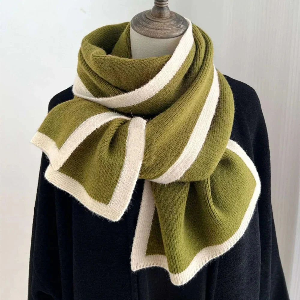 Soft Plaid Scarf for Women - Warm and Chic - Nocini