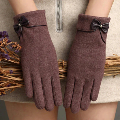 Warm Winter Ladies Gloves with Bow Detail