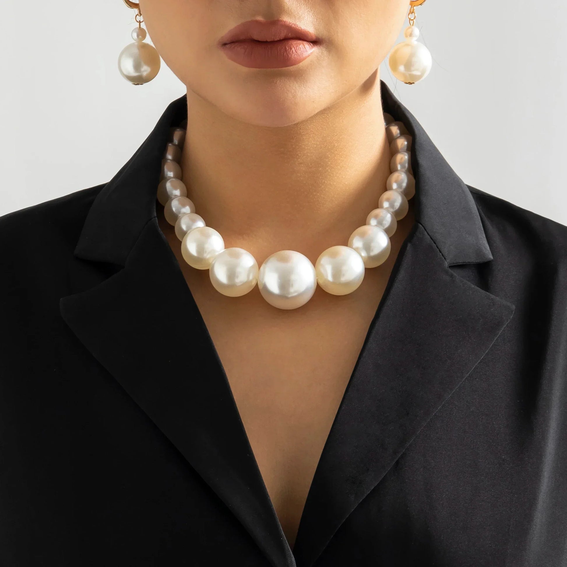 Elegant White Pearl Layered Necklace Set - Nocini
