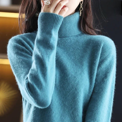 Soft Women's Cashmere Crew Neck Knit Sweater