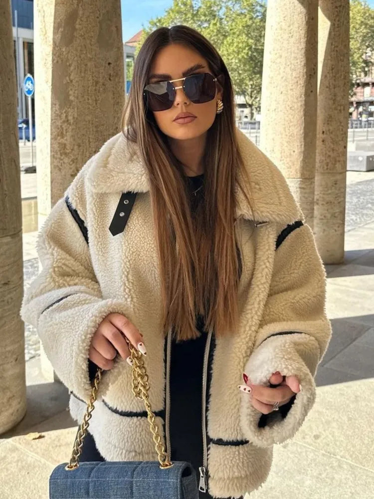 Luxurious Faux Fur Coat - Oversized - Cozy Zip Up Jacket - Nocini