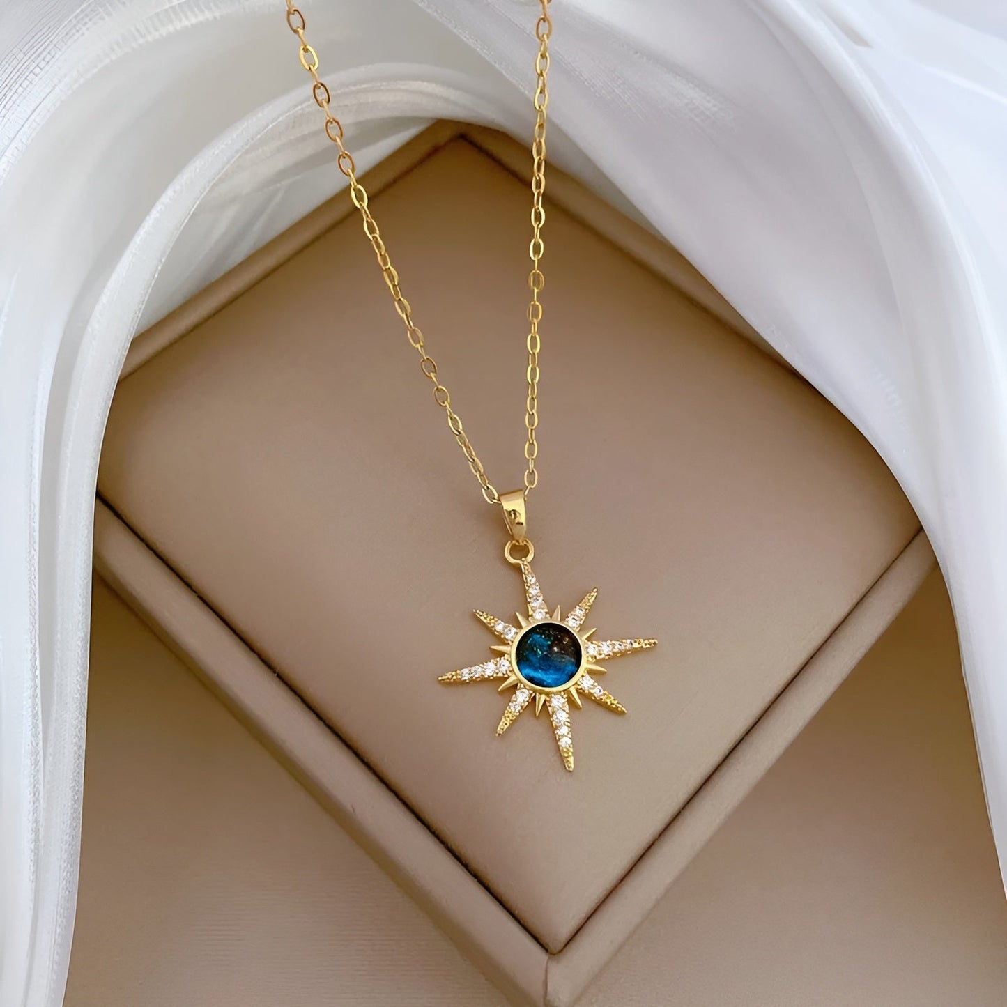 Shiny Yellow Gold Chain Necklace