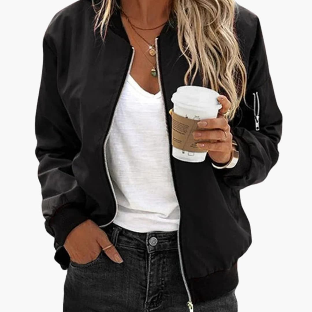 Vintage Bomber Jacket with Classic Style and Cozy Fit