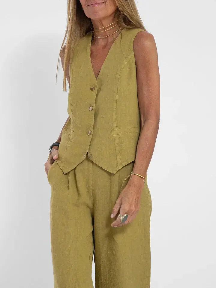 Sleeveless White Suit for Women – Effortless Style & Comfort 1