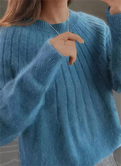 Soft Women's Long Sleeve Crew Neck Pullover Sweater