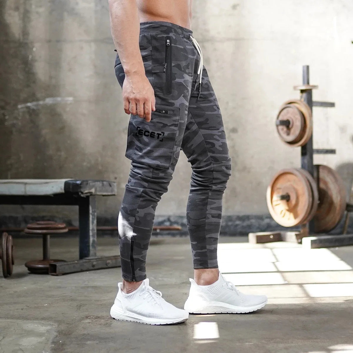 Men's Slim Fit Cargo Jog Pants with Zip Pockets
