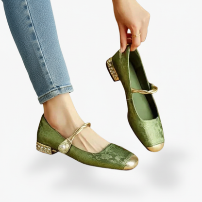 Classic Round Toe Flat Shoes for Women