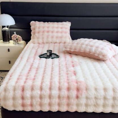 Luxurious Faux Fur Plush Fitted Sheet With Quilted Pattern