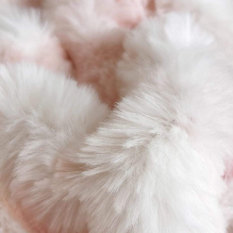 Luxurious Faux Fur Plush Fitted Sheet With Quilted Pattern