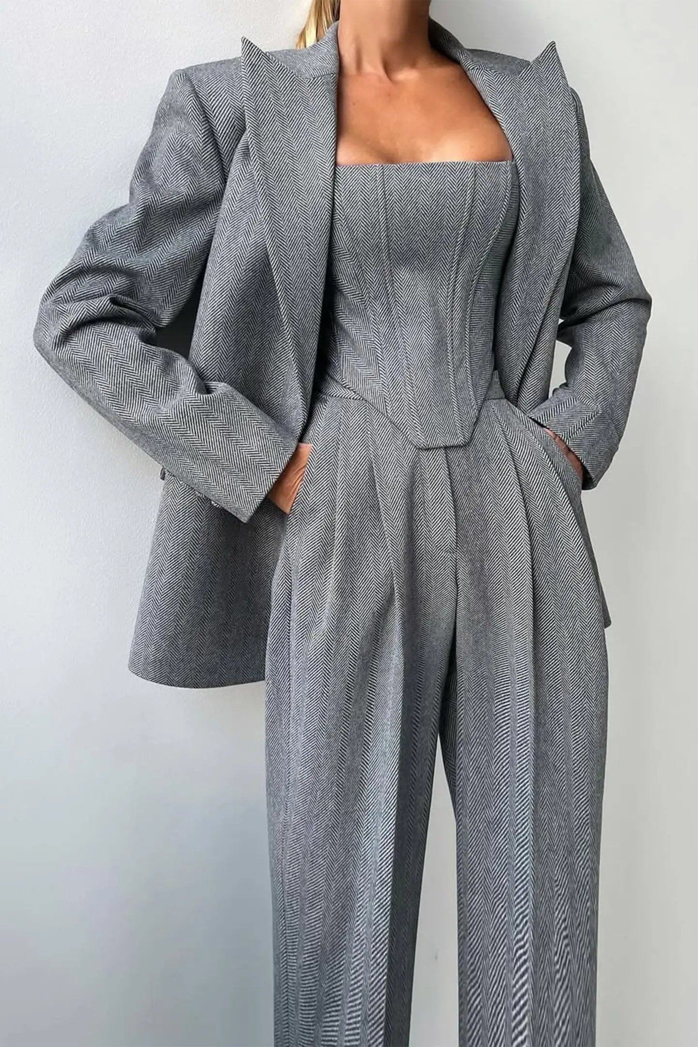 Classic Women's 3 Piece Pantsuit Set - Nocini