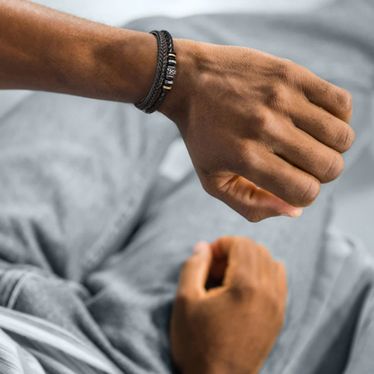 Stylish Men's Leather Wristband