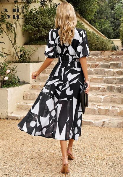 Ladies' Pretty Garden Midi Dress with Ruffled Sleeves
