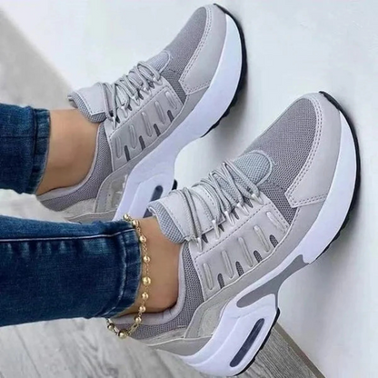 Comfortable Relaxed Fit Sneakers - Olytrend