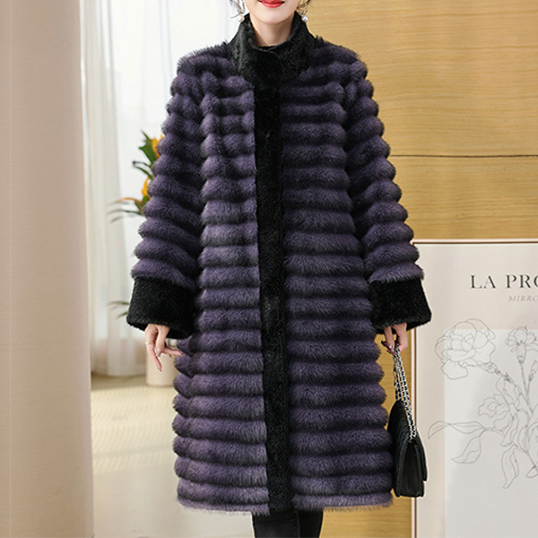 Casual Fit Coat with Faux Fur Trim and Stand Collar