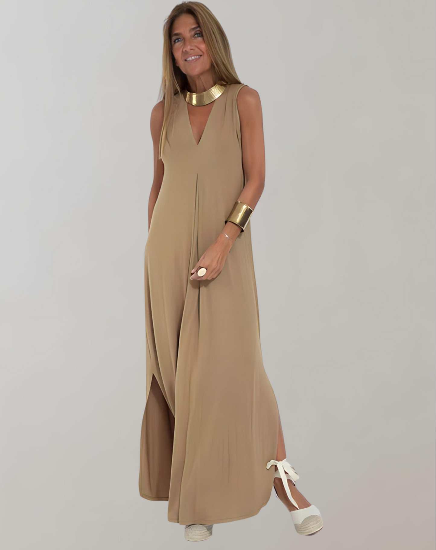 Women's Fit and Flare Sleeveless V-Neck Dress