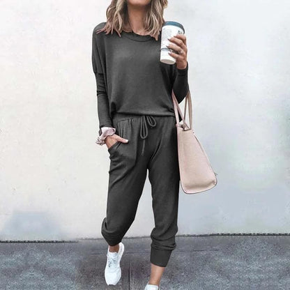 Comfy Women's Sweat Suit - Loose Fit Tracksuit