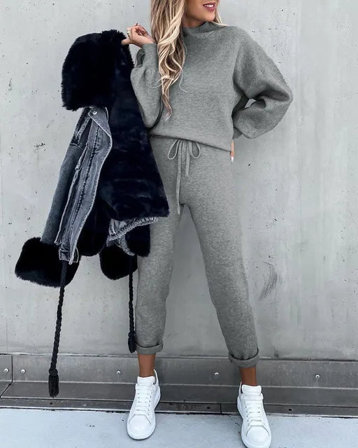 Comfy Women's Athletic Jogger Set