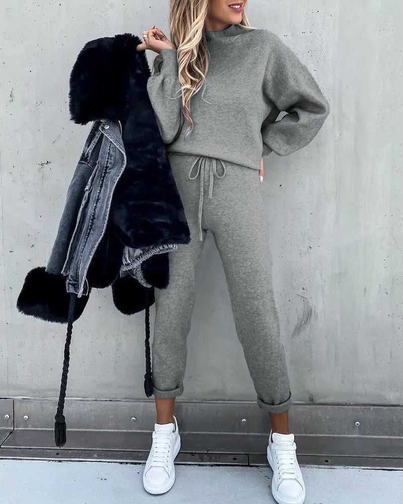 Comfy Women's Athletic Jogger Set
