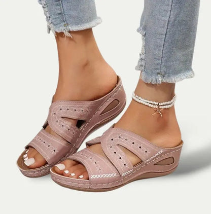 Relaxed Fit Women's Comfort Sandals - Contoured Arch Support