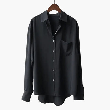 Ladies Classic Fit Shirt with Pocket and Rounded Hem