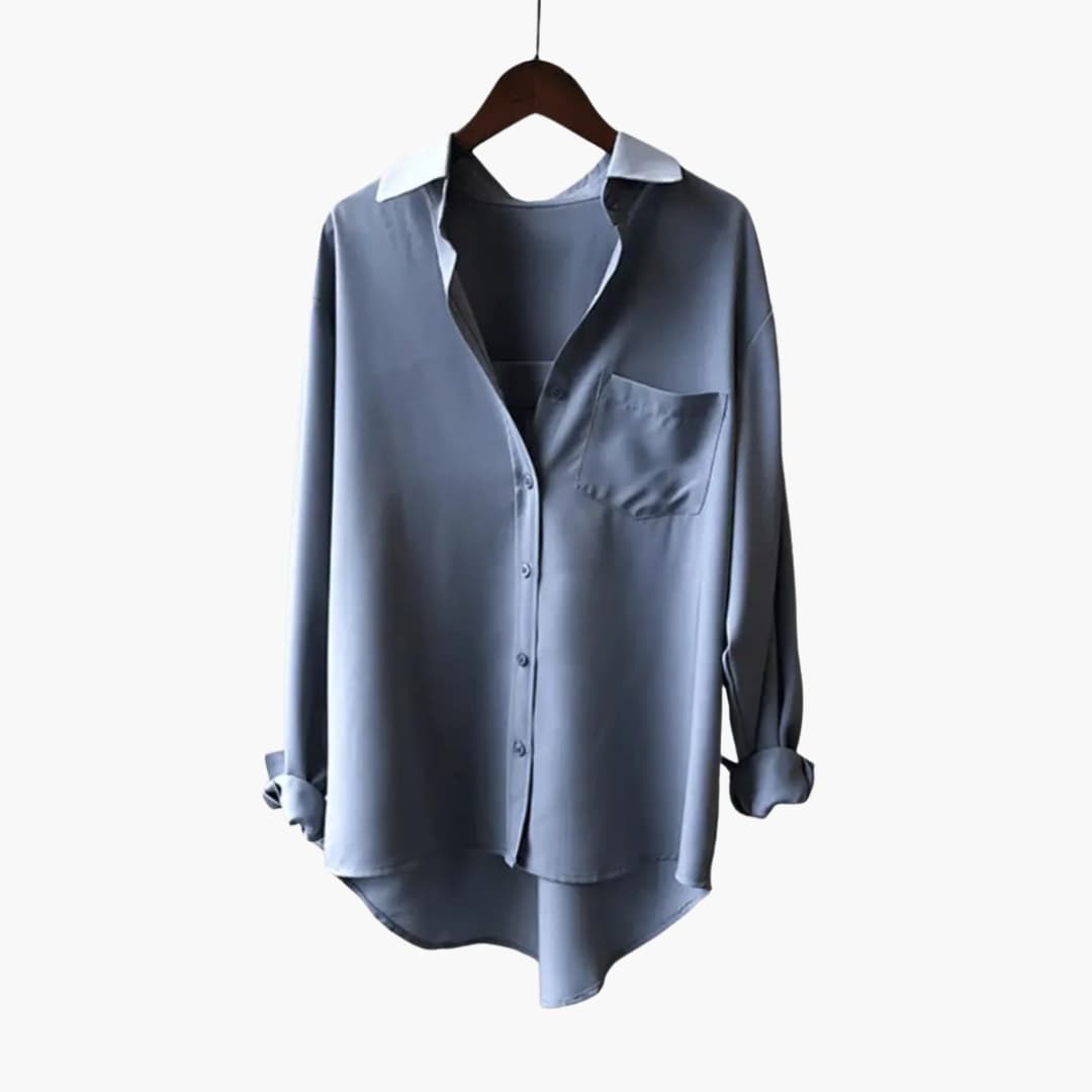 Ladies Classic Fit Shirt with Pocket and Rounded Hem