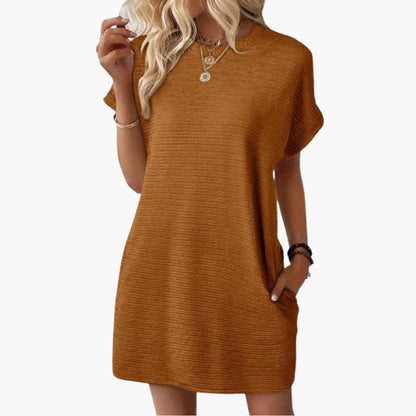 Comfortable Casual Dress with Pockets and Short Sleeves
