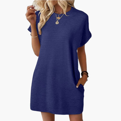 Comfortable Casual Dress with Pockets and Short Sleeves