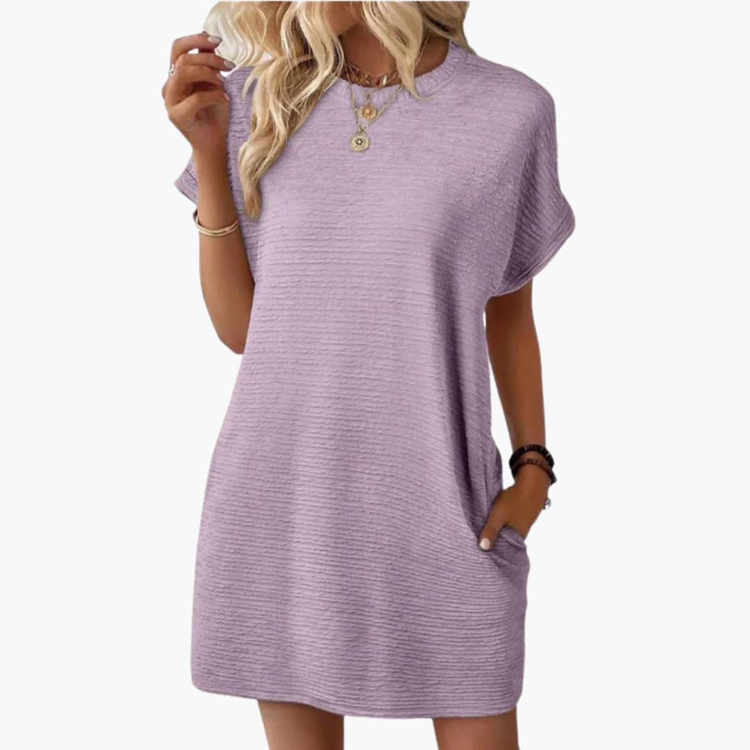 Comfortable Casual Dress with Pockets and Short Sleeves