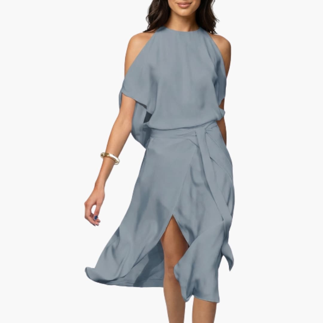 Chic Summer Dress with Cut Out Details and Halter Top - Olytrend