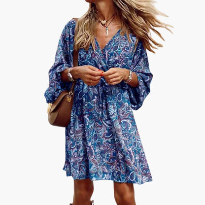 Chic Petite V Neck Printed Dress - Olytrend